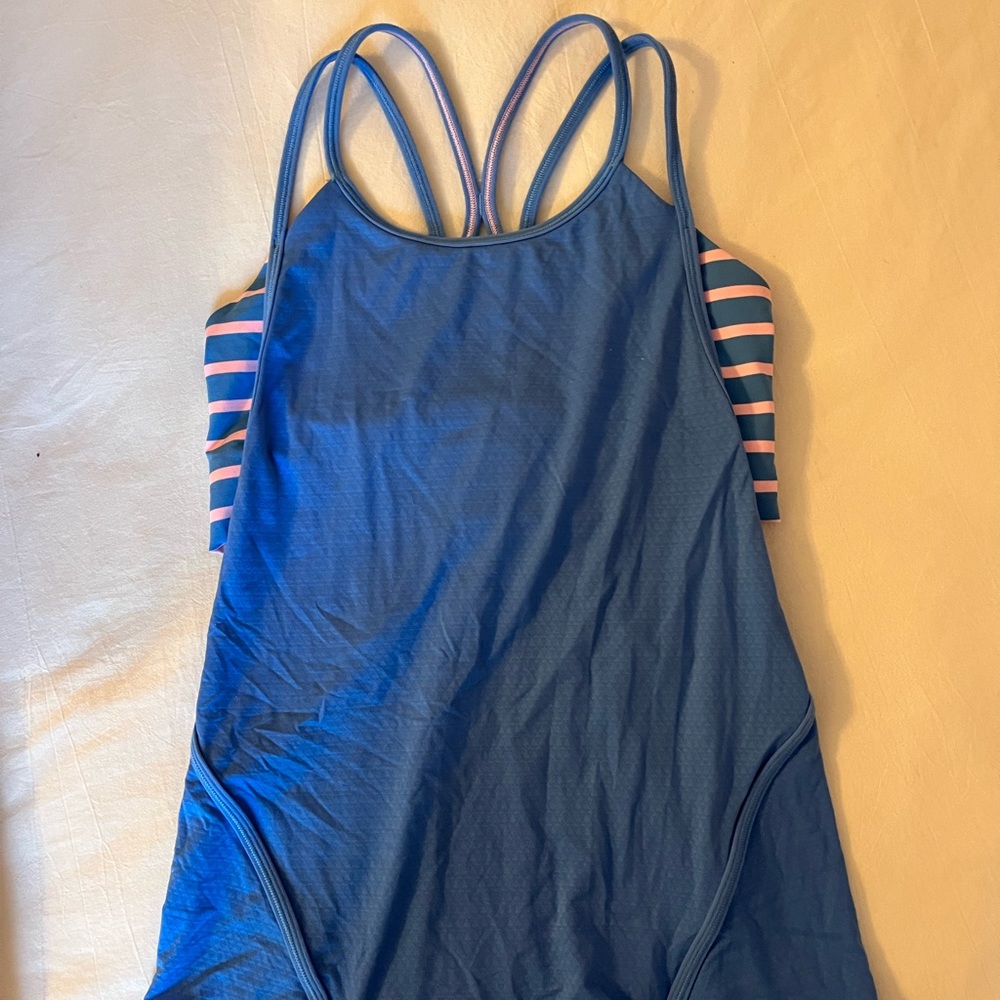 Ivivva tank!!